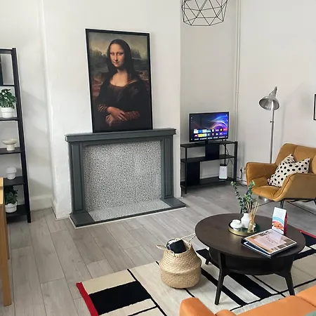 Bright And Cosy 2 Bed House With Free Parking Near The Centre Nyaraló Leeds